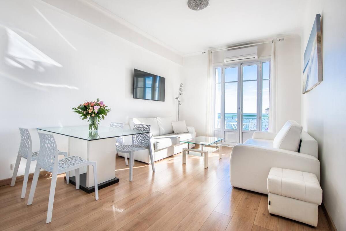 Modern Sea View Apartment On Promenade Des Anglais Ница Екстериор снимка